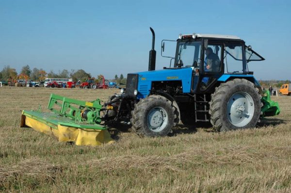 Трактор МТЗ 1221.2 / Беларус 1221.2