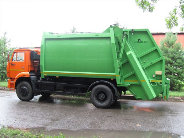 МУСОРОВОЗ С ЗАДНЕЙ ЗАГРУЗКОЙ КО-427-72